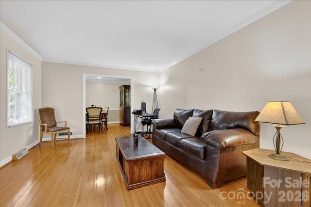 6201 Deliah Lane, Charlotte, NC 28215