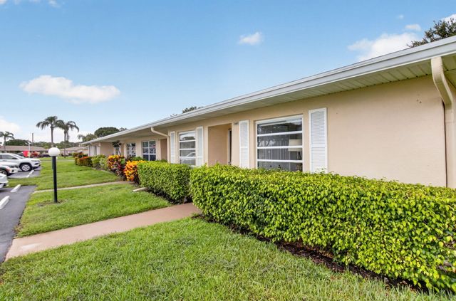 8967 Belle Aire Drive, Boca Raton, FL 33433