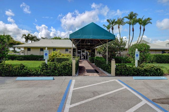 8967 Belle Aire Drive, Boca Raton, FL 33433