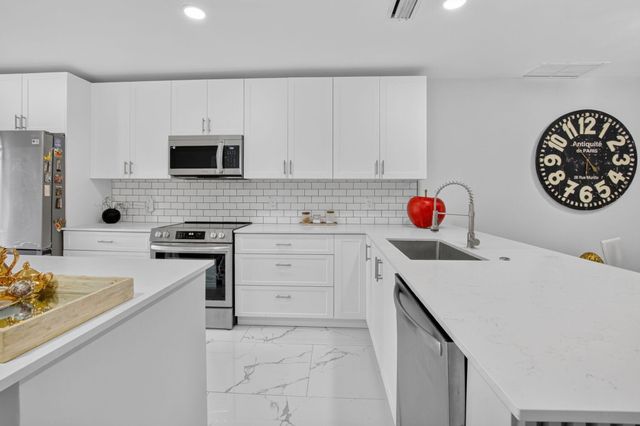 8967 Belle Aire Drive, Boca Raton, FL 33433