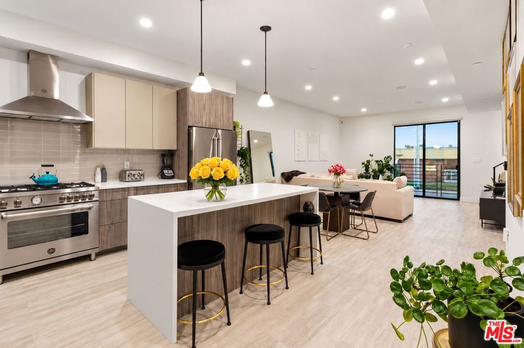 6707 N Sepulveda Boulevard, Van Nuys, CA 91411 — photo 4