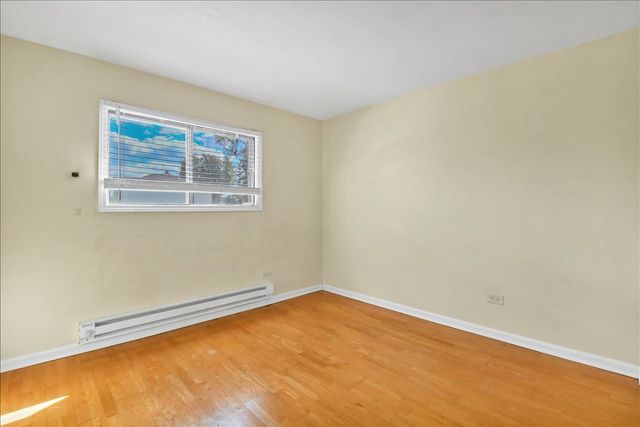 514 E Spruce Drive 2B, Palatine, IL 60074