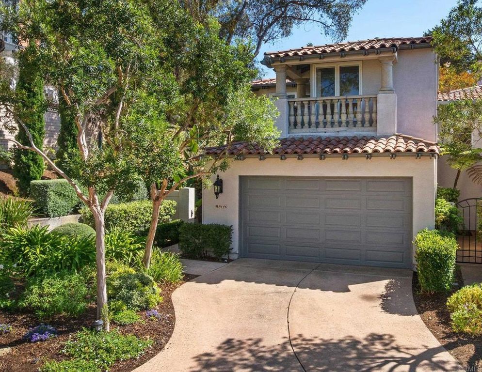 9606 Claiborne Square, La Jolla, CA 92037 — exterior