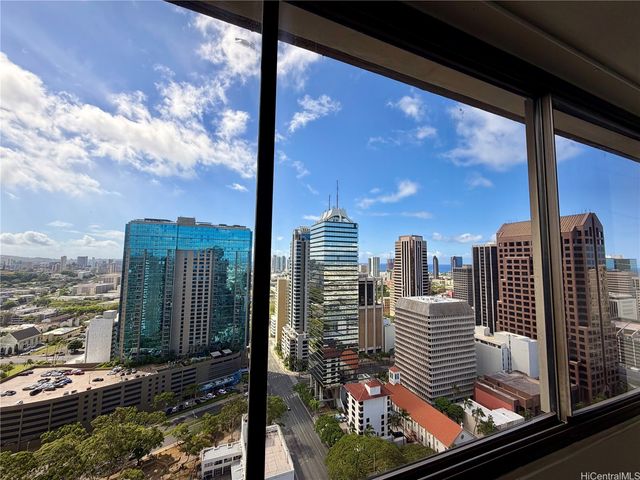 1255 Nuuanu Avenue E3203, Honolulu, HI 96817