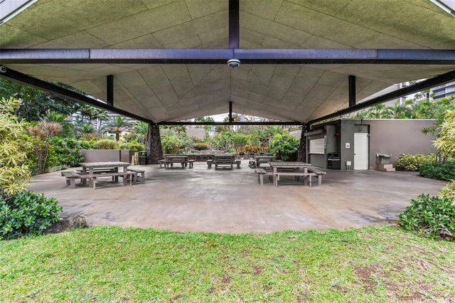 1255 Nuuanu Avenue E3203, Honolulu, HI 96817