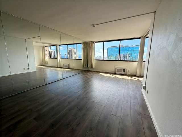 1255 Nuuanu Avenue E3203, Honolulu, HI 96817