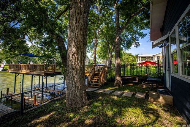 1186 HAPPY HAVEN RD, Mcqueeney, TX 78123