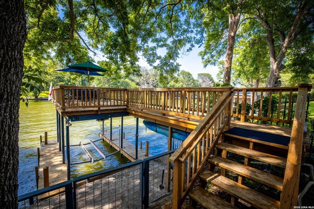 1186 HAPPY HAVEN RD, Mcqueeney, TX 78123