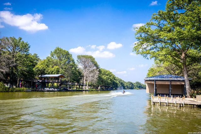 1186 HAPPY HAVEN RD, Mcqueeney, TX 78123