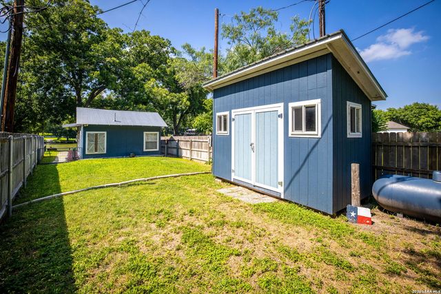1186 HAPPY HAVEN RD, Mcqueeney, TX 78123