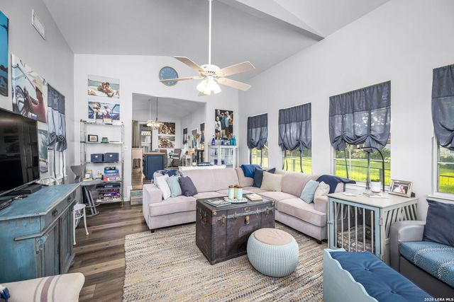 1186 HAPPY HAVEN RD, Mcqueeney, TX 78123