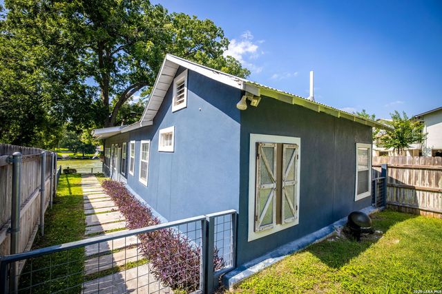 1186 HAPPY HAVEN RD, Mcqueeney, TX 78123