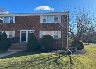 18 Dartmouth Ave 1A, Bridgewater Twp., NJ 08807
