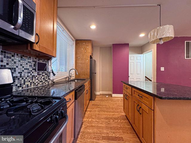 1688 FORT DUPONT ST SE, Washington, DC 20020