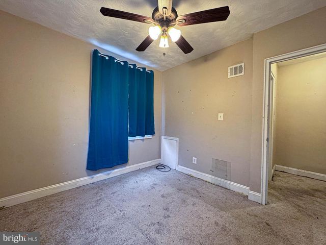 1688 FORT DUPONT ST SE, Washington, DC 20020