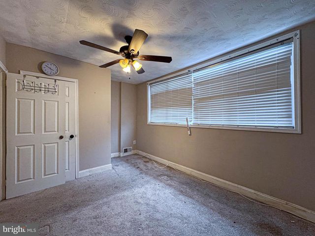 1688 FORT DUPONT ST SE, Washington, DC 20020