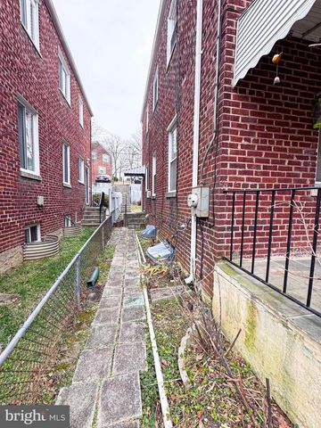 1688 FORT DUPONT ST SE, Washington, DC 20020