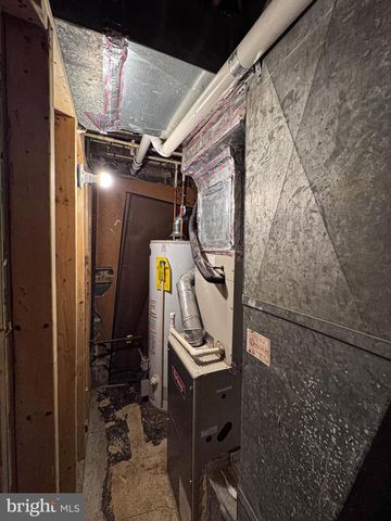 1688 FORT DUPONT ST SE, Washington, DC 20020