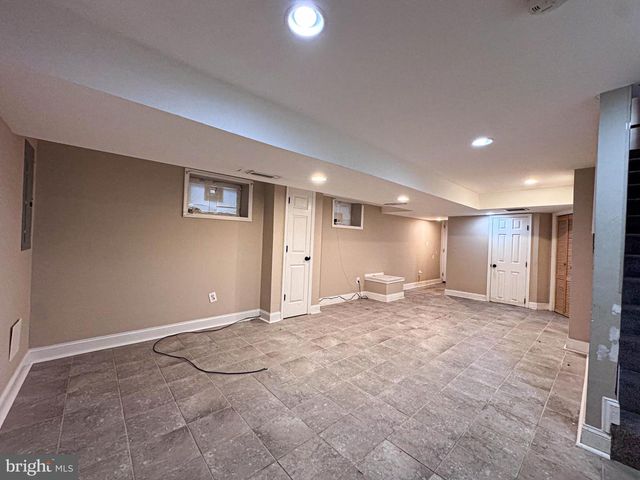 1688 FORT DUPONT ST SE, Washington, DC 20020