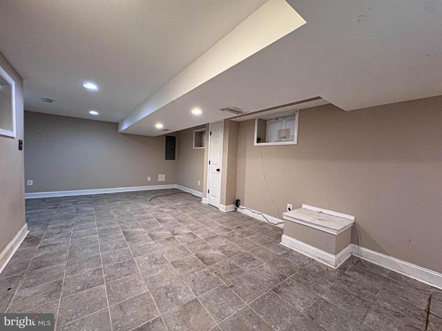 1688 FORT DUPONT ST SE, Washington, DC 20020