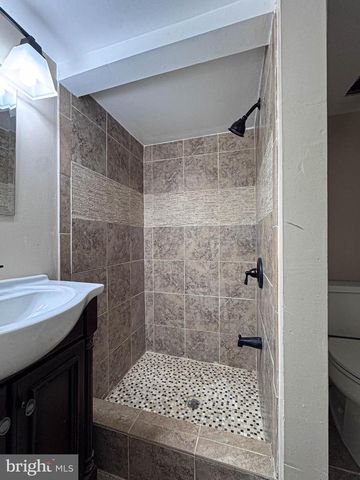 1688 FORT DUPONT ST SE, Washington, DC 20020