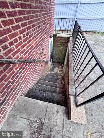 1688 FORT DUPONT ST SE, Washington, DC 20020