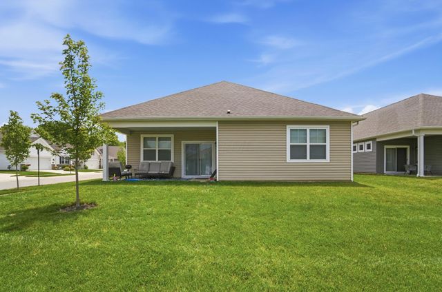 5851 Ryman Drive E, Grove City, OH 43123