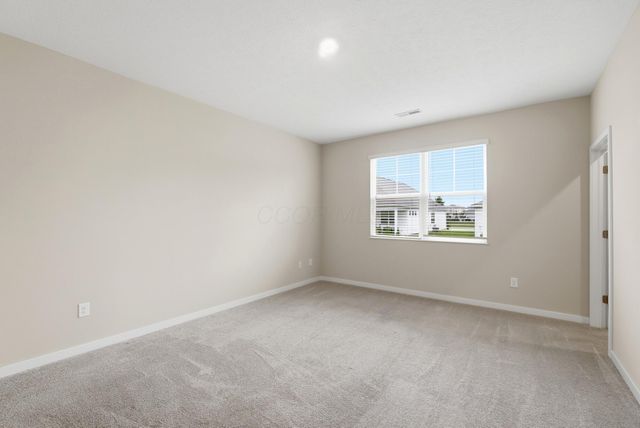 5851 Ryman Drive E, Grove City, OH 43123