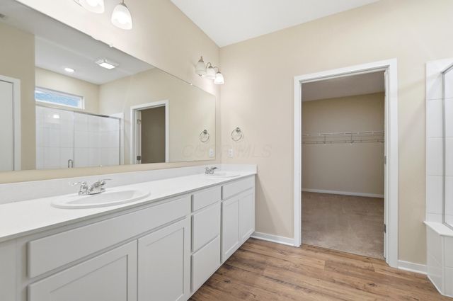 5851 Ryman Drive E, Grove City, OH 43123