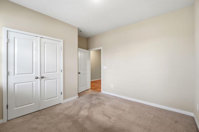 5851 Ryman Drive E, Grove City, OH 43123