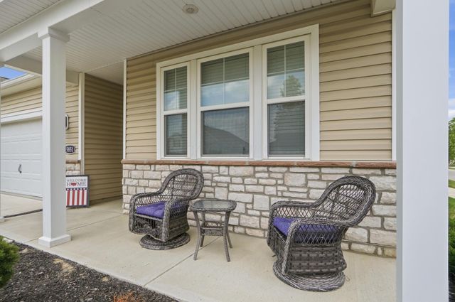 5851 Ryman Drive E, Grove City, OH 43123
