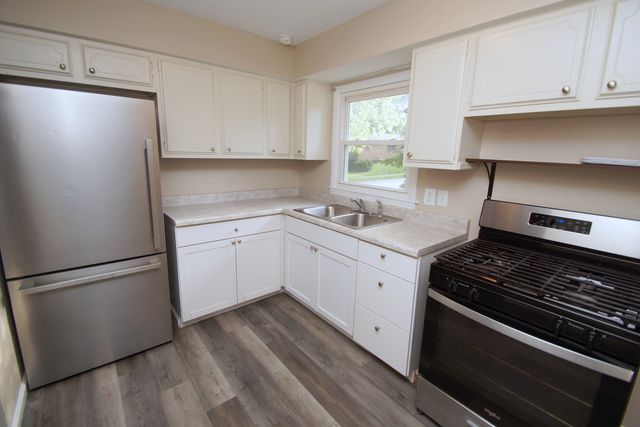 3406 MAGNOLIA Court, Bettendorf, IA 52722