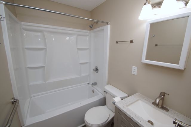 3406 MAGNOLIA Court, Bettendorf, IA 52722