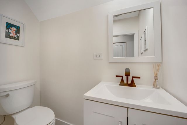 1644 N Troy Street 2, Chicago, IL 60647