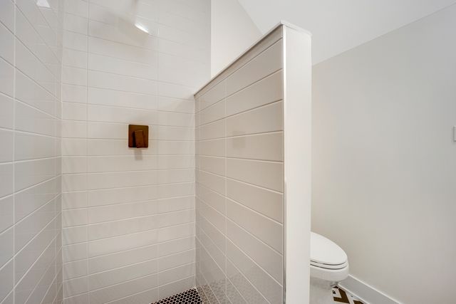1644 N Troy Street 2, Chicago, IL 60647