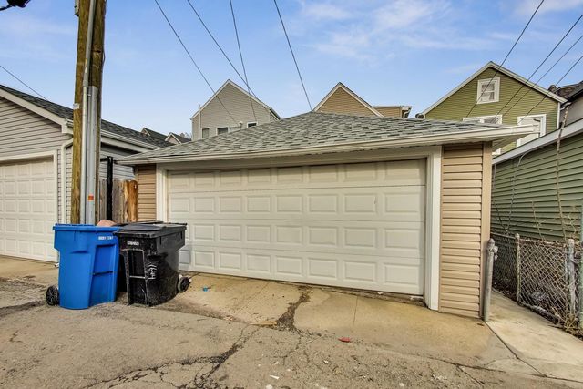 1644 N Troy Street 2, Chicago, IL 60647