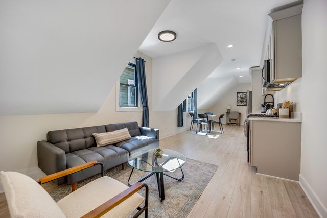 1644 N Troy Street 2, Chicago, IL 60647