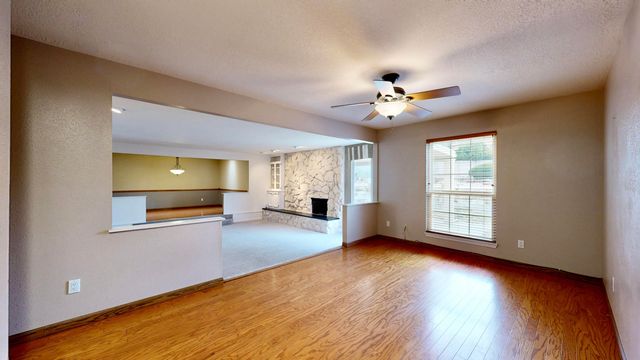 1906 Monte Largo Drive NE, Albuquerque, NM 87112