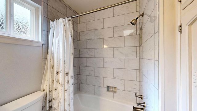 1906 Monte Largo Drive NE, Albuquerque, NM 87112