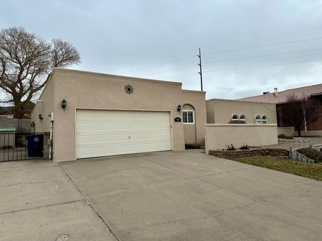 1906 Monte Largo Drive NE, Albuquerque, NM 87112