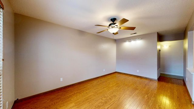 1906 Monte Largo Drive NE, Albuquerque, NM 87112