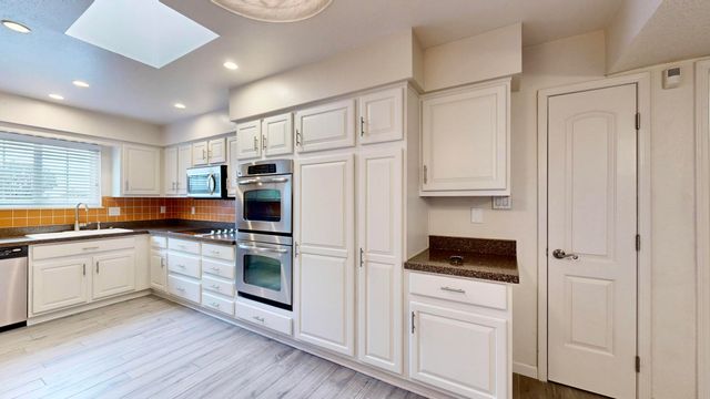 1906 Monte Largo Drive NE, Albuquerque, NM 87112