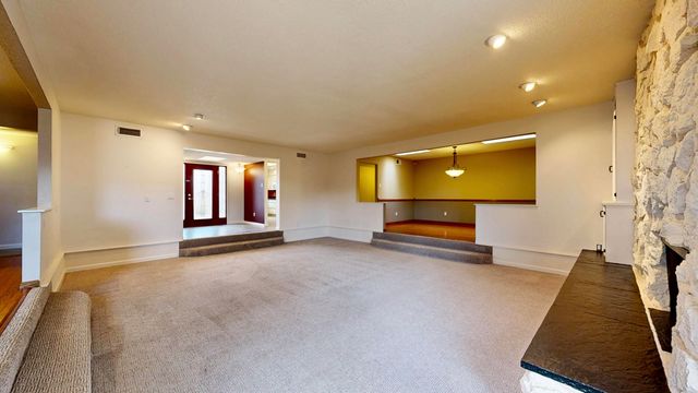 1906 Monte Largo Drive NE, Albuquerque, NM 87112