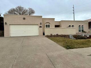 1906 Monte Largo Drive NE, Albuquerque, NM 87112