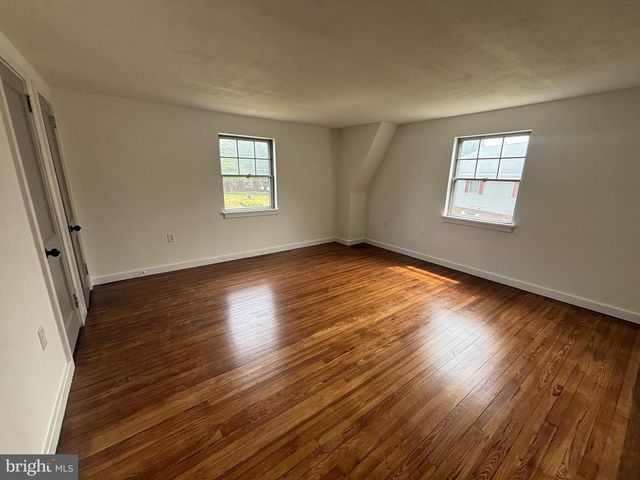 545 E HIGH ST, Elizabethtown, PA 17022