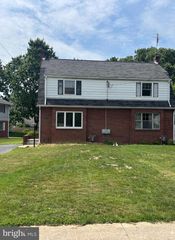 545 E HIGH ST, Elizabethtown, PA 17022