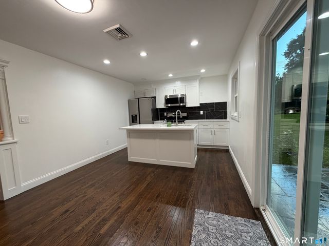 3 Mist Hill Drive, Brookfield, CT 06804