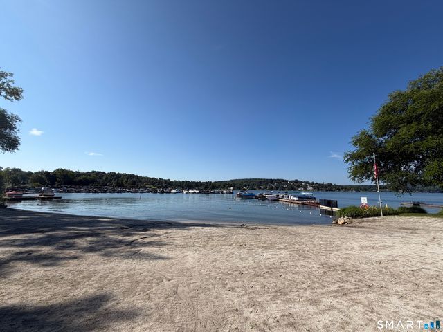 3 Mist Hill Drive, Brookfield, CT 06804