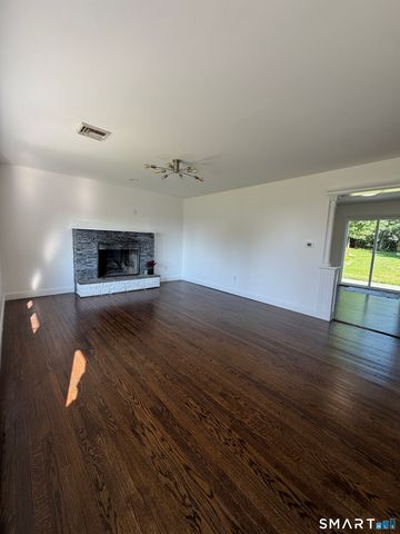 3 Mist Hill Drive, Brookfield, CT 06804