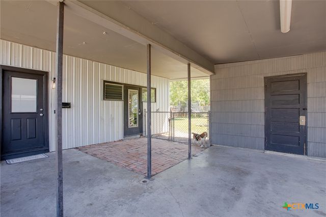 4806 Evergreen Street, Victoria, TX 77904